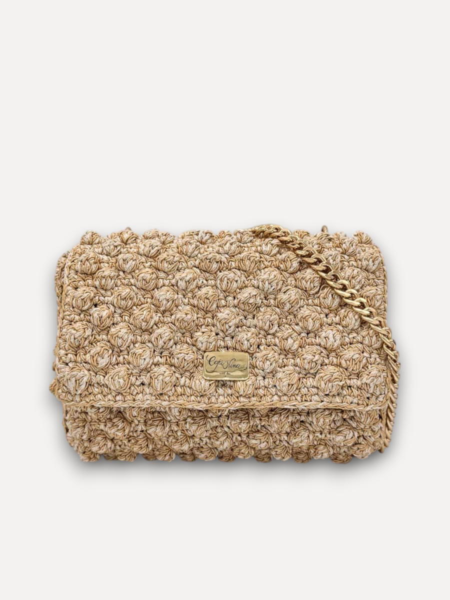 Borsa CapriNina Ninetta Middle lavorata all'uncinetto in corda beige con catena dorata regolabile e logo in metallo